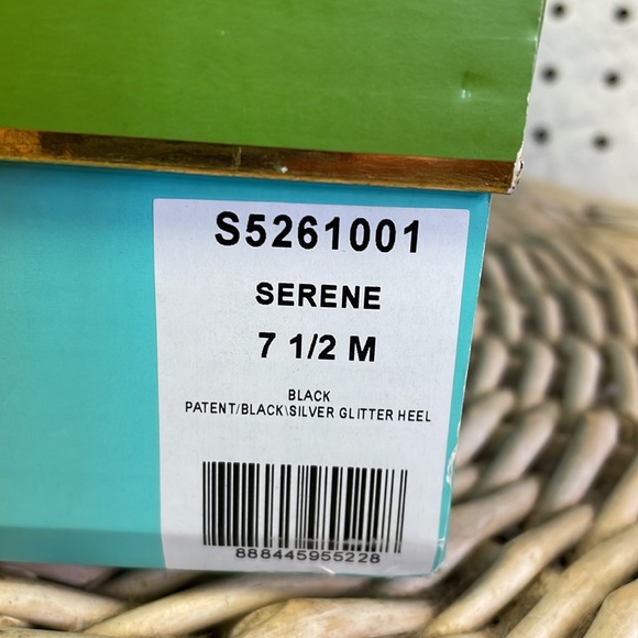 Kate Spade leather - Picture 3 of 11